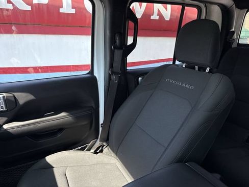 Used 2023 Jeep Gladiator Overland AWD/4WD image 23
