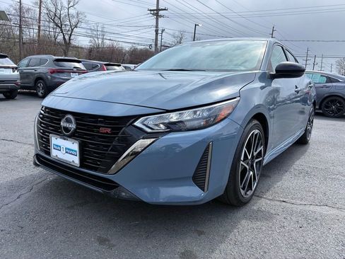 Used 2024 Nissan Sentra SR image 3