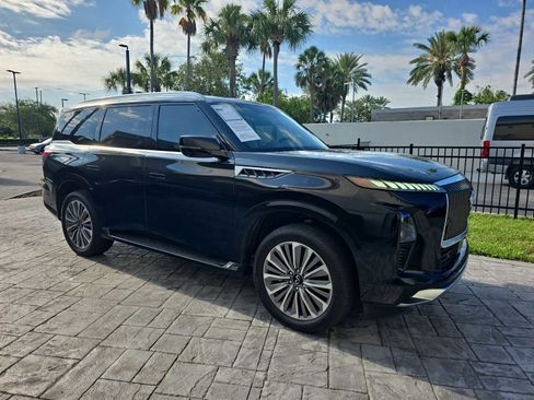 Certified 2025 INFINITI QX80 Sensory AWD/4WD image 3