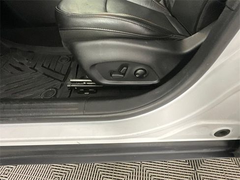 Certified 2022 Jeep Compass Limited image 20