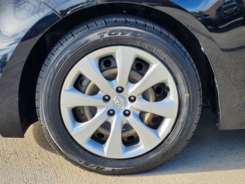 Used 2024 Toyota Corolla LE image 9