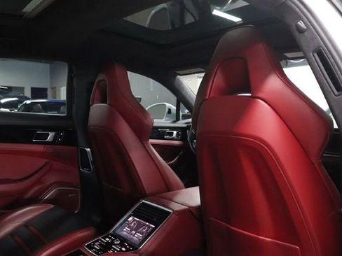 Used 2019 Porsche Panamera GTS AWD/4WD image 22
