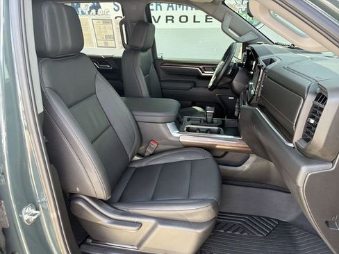 Used 2025 Chevrolet Silverado 1500 LT Trail Boss w/ LT Trail Boss Premium Package image 27