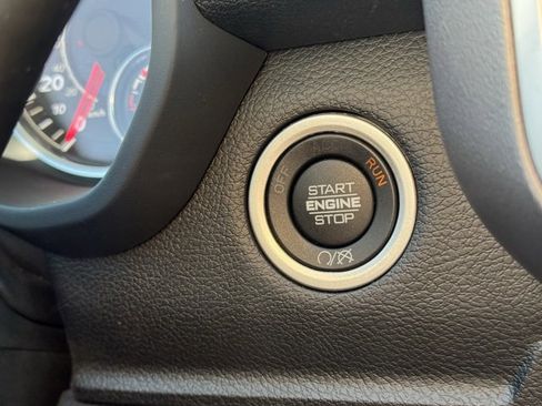 Used 2024 RAM 2500 Big Horn w/ Sport Appearance Package image 15