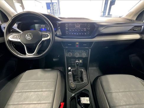 Used 2022 Volkswagen Taos SE w/ Panoramic Sunroof Package AWD/4WD image 21