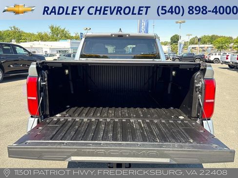Used 2024 Toyota Tacoma TRD Off-Road AWD/4WD image 14