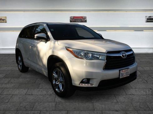 Used 2015 Toyota Highlander Limited AWD/4WD image 1
