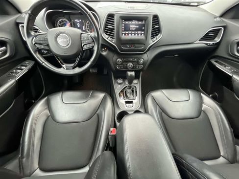 Used 2020 Jeep Cherokee Latitude Plus image 14