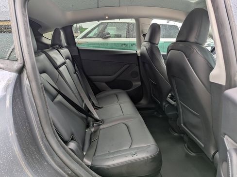 Used 2023 Tesla Model Y Long Range image 30