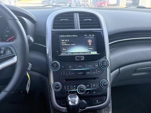 Used 2014 Chevrolet Malibu LT FWD image 11