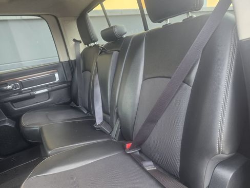 Used 2015 RAM 1500 Laramie w/ Convenience Group AWD/4WD image 17