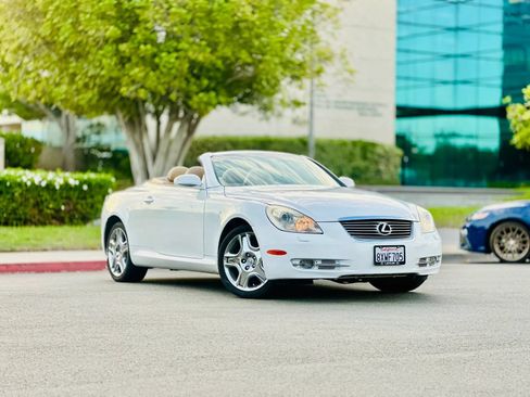 Used 2007 Lexus SC 430 Convertible RWD image 1