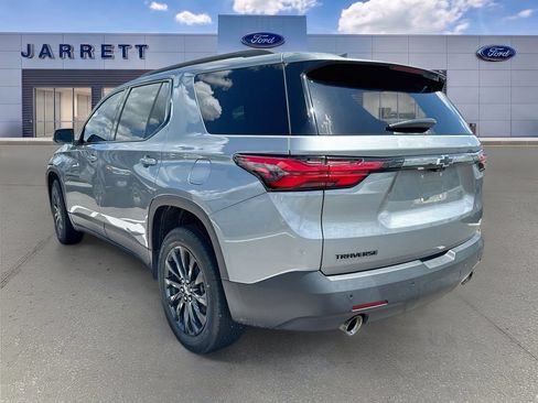 Used 2023 Chevrolet Traverse RS FWD image 3