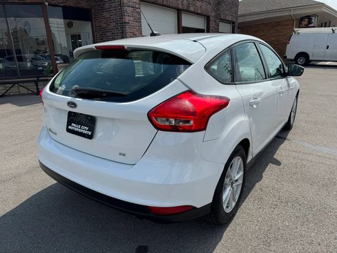 Used 2017 Ford Focus SE FWD image 14