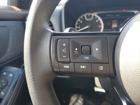 Certified 2023 Nissan Rogue SV image 19