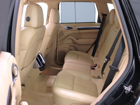 Used 2012 Porsche Cayenne image 39