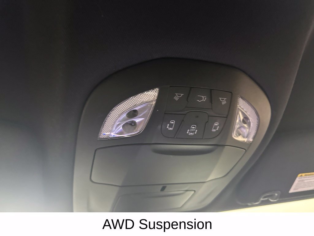Used 2024 Chrysler Pacifica Touring-L w/ S Appearance Package AWD/4WD image 48