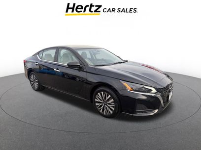 Used 2025 Nissan Altima 2.5 SV