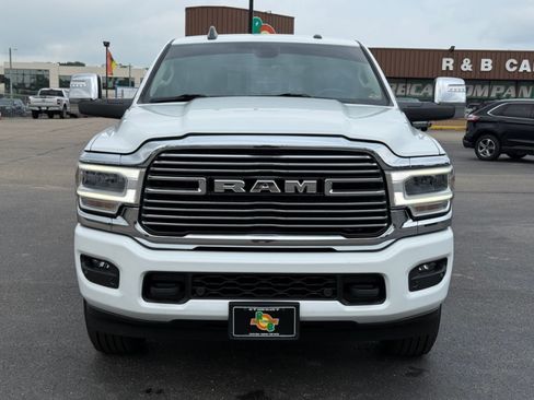 Used 2024 RAM 2500 Laramie AWD/4WD image 3