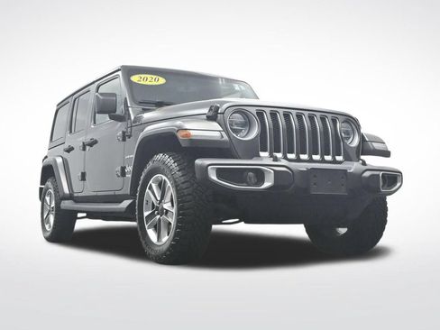 Used 2020 Jeep Wrangler Unlimited Sahara w/ Dual Top Group AWD/4WD image 39