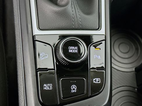 Used 2024 Kia Sportage LX image 24