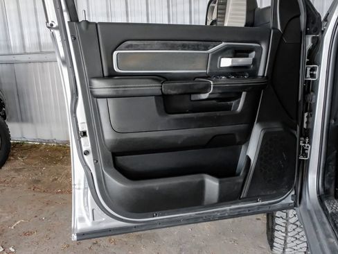 Used 2020 RAM 2500 Lone Star w/ Level 2 Equipment Group AWD/4WD image 43