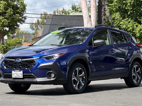 Used 2025 Subaru Crosstrek 2.0i Premium w/ Crosstrek Mirror Package image 8