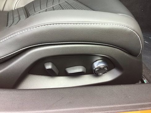 New 2026 Chevrolet Corvette Stingray Preferred Cpe w/ Z51 Performance Package image 22