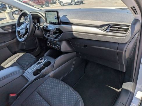Used 2025 Ford Escape Active w/ Cold Weather Package AWD/4WD image 34