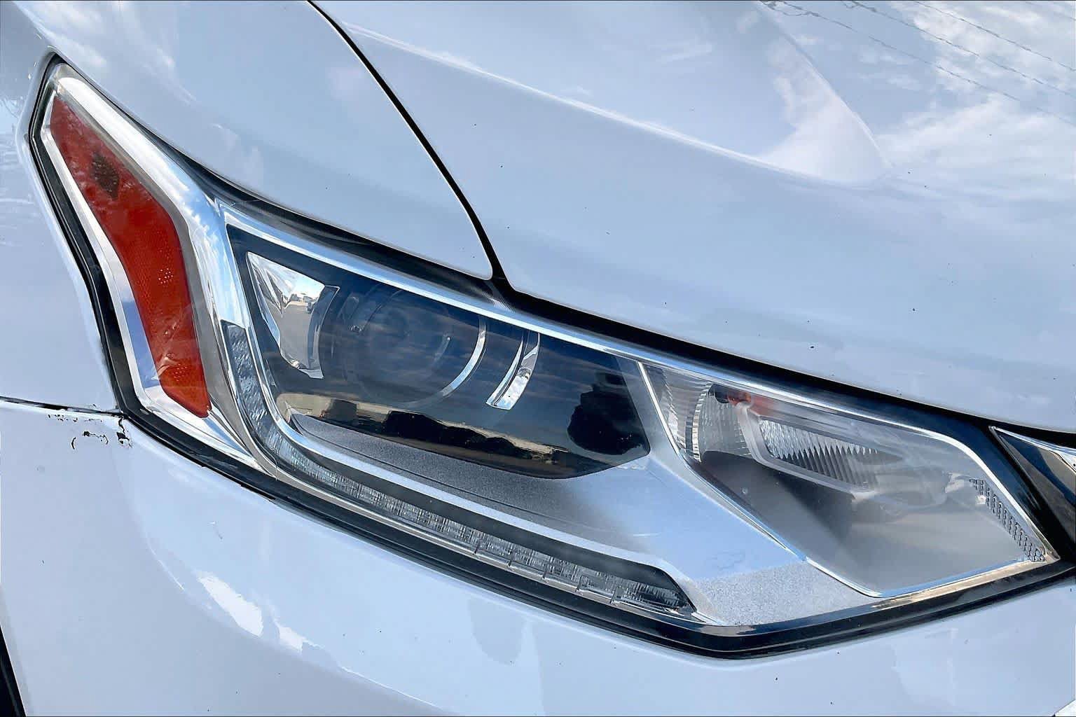 Used 2018 Chevrolet Traverse LT FWD image 27