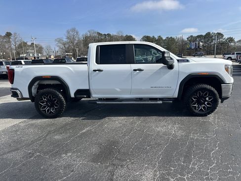 Used 2022 GMC Sierra 2500 Pro w/ Convenience Package image 9