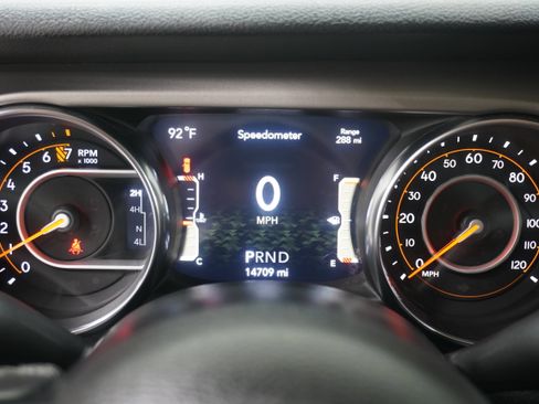 Used 2020 Jeep Wrangler Sport AWD/4WD image 18