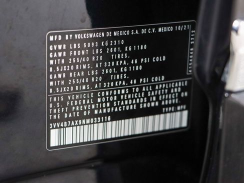 Used 2022 Volkswagen Tiguan SEL R-Line image 35