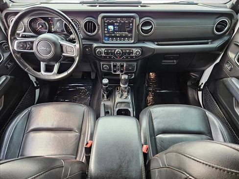Used 2020 Jeep Wrangler Unlimited Sahara AWD/4WD image 21