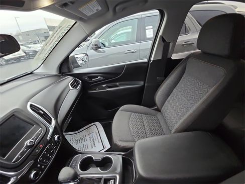 Used 2023 Chevrolet Equinox LT image 12