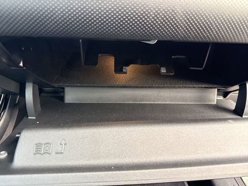 Used 2025 Mercedes-Benz CLA 250 image 28