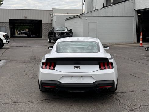Used 2025 Ford Mustang GT Premium w/ GT Performance Package RWD image 9