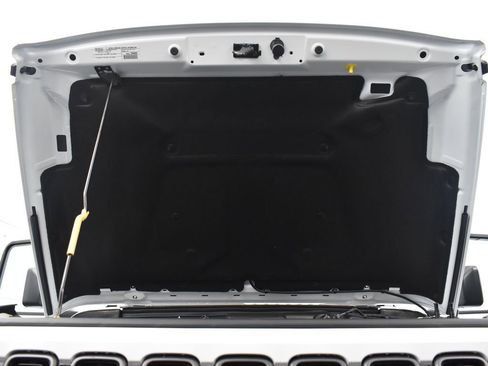 Used 2024 Jeep Wrangler Sport S image 21