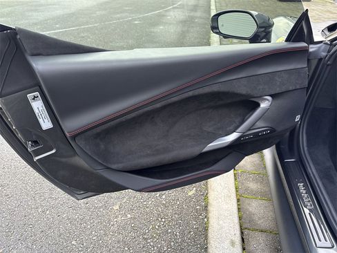 Used 2023 Ferrari 296 GTB image 28