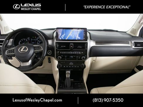 Used 2023 Lexus GX 460 Luxury AWD/4WD image 16