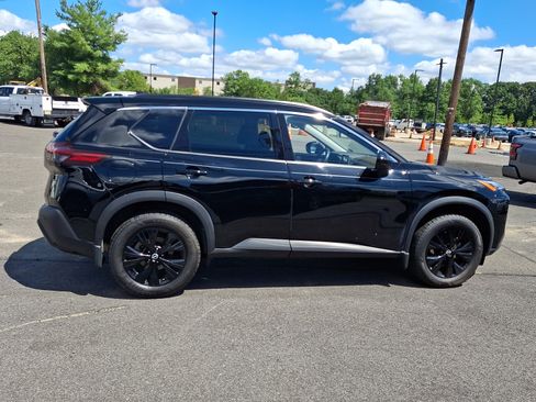 Certified 2023 Nissan Rogue SV w/ SV Premium B Package AWD/4WD image 8