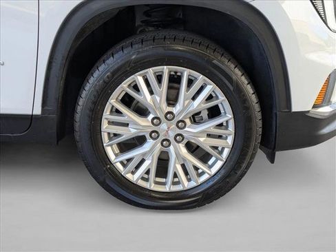 Used 2024 GMC Acadia Elevation image 22