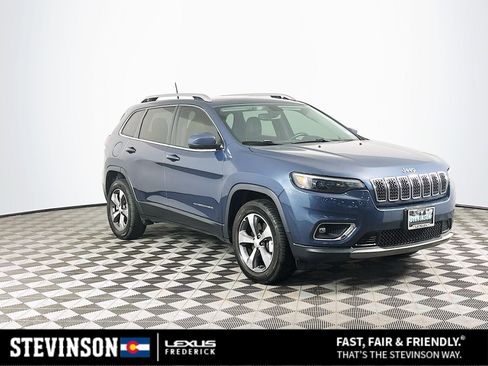Used 2019 Jeep Cherokee Limited image 1
