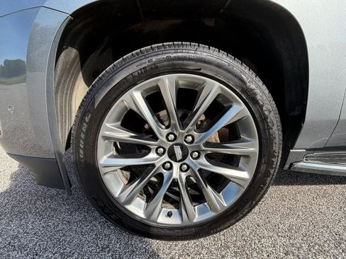 Used 2020 Cadillac Escalade ESV Luxury w/ Escalade Sport Edition AWD/4WD image 49