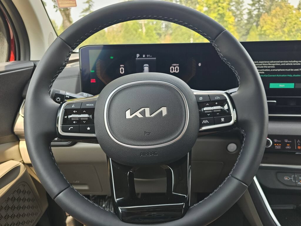 New 2026 Kia Carnival EX FWD image 10