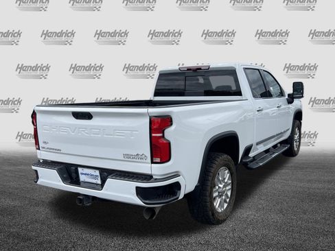 Used 2024 Chevrolet Silverado 2500 High Country w/ Technology Package AWD/4WD image 10