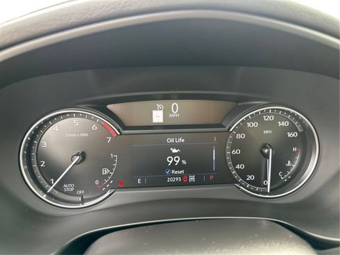 Certified 2023 Cadillac XT4 Premium Luxury AWD/4WD image 18