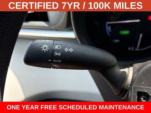 Used 2025 Toyota Sienna LE FWD image 26