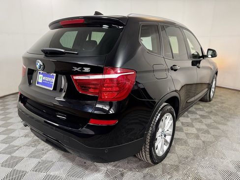 Used 2017 BMW X3 xDrive28i image 9