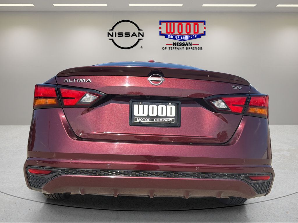 Certified 2024 Nissan Altima 2.5 SV FWD image 3